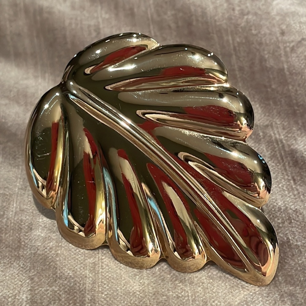 Gold Leaf Scarf Clip